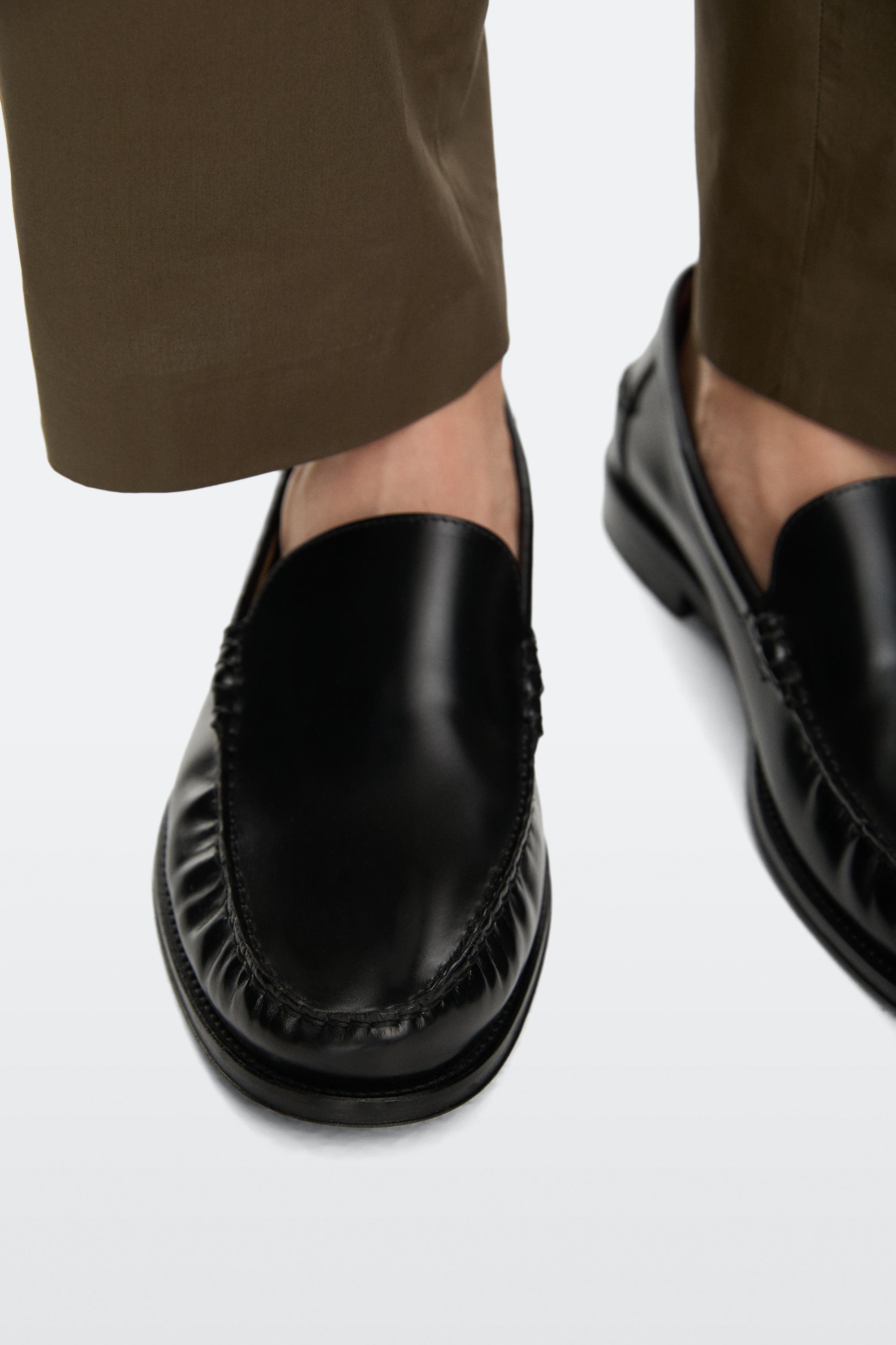 Leather loafers with glossy finish